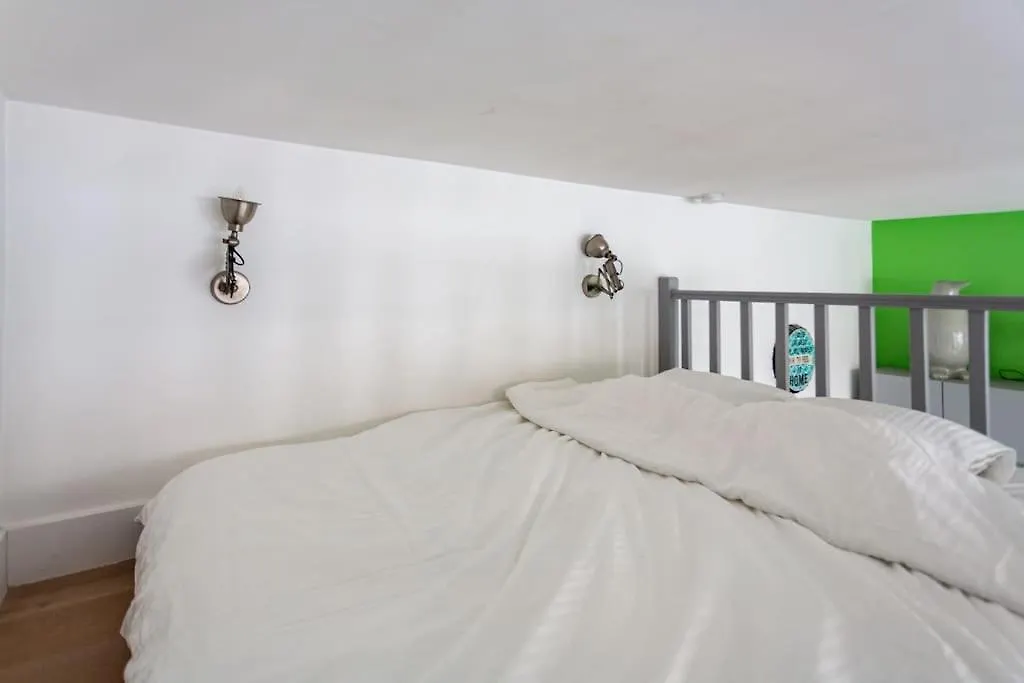 Casa Blanca Apartment Paris