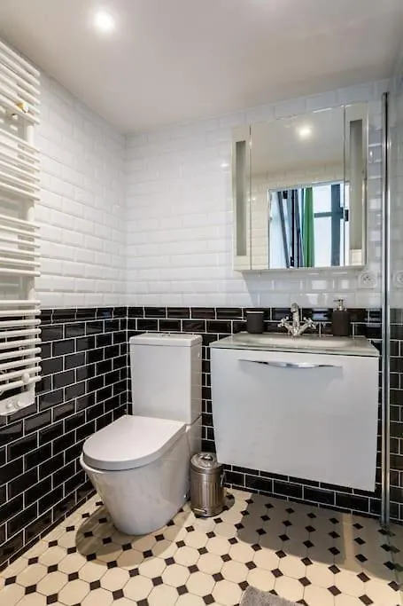 Casa Blanca Apartment Paris 0*,  France
